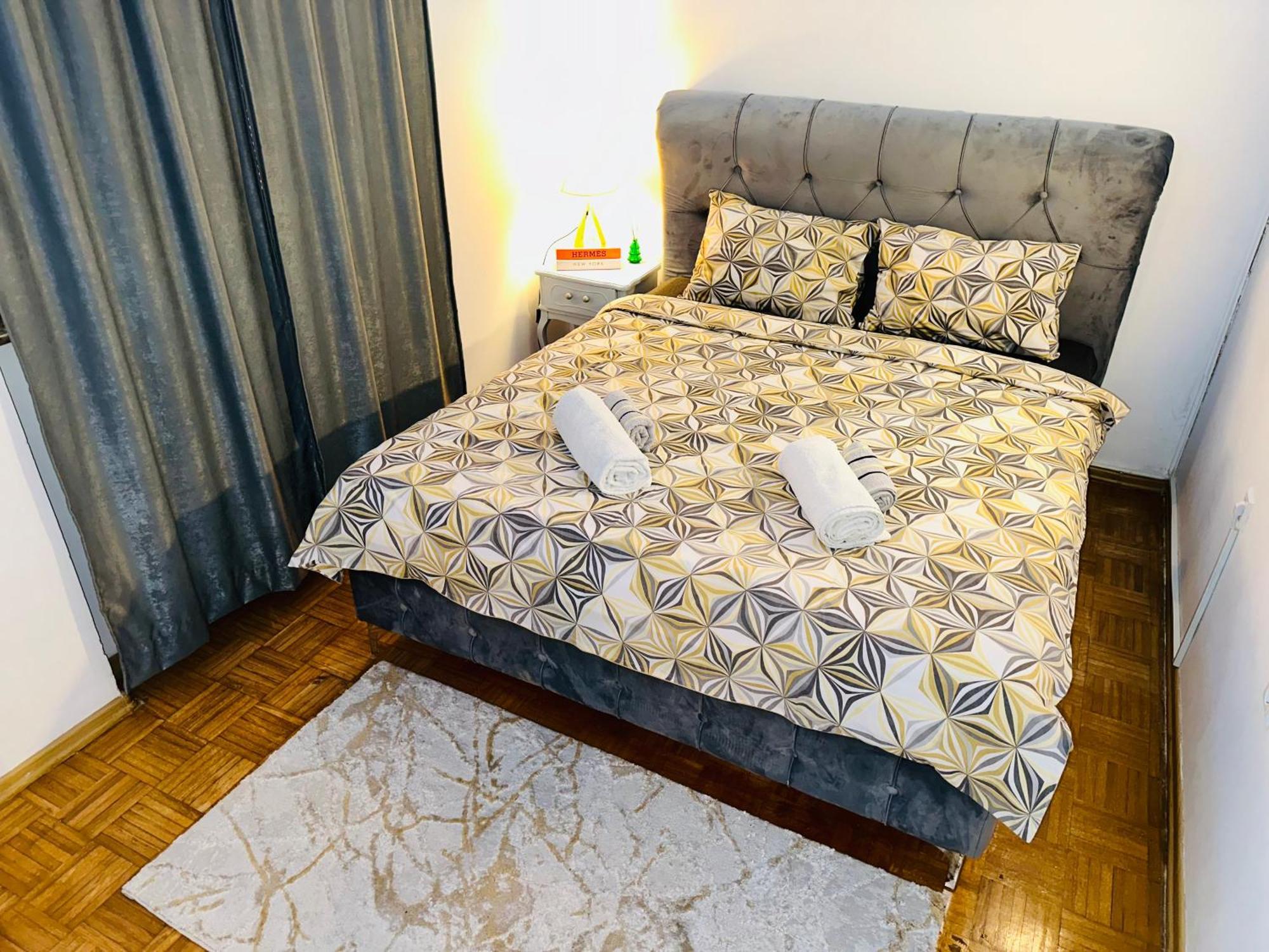 Hedonist Spa Jacuzzi Sarajevo Free Parking Bagian luar foto