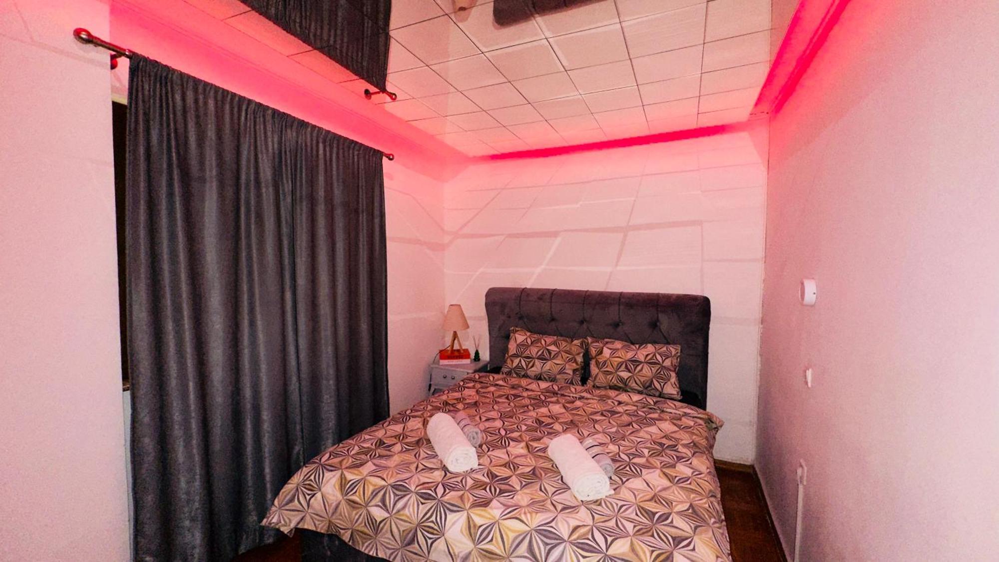 Hedonist Spa Jacuzzi Sarajevo Free Parking Bagian luar foto