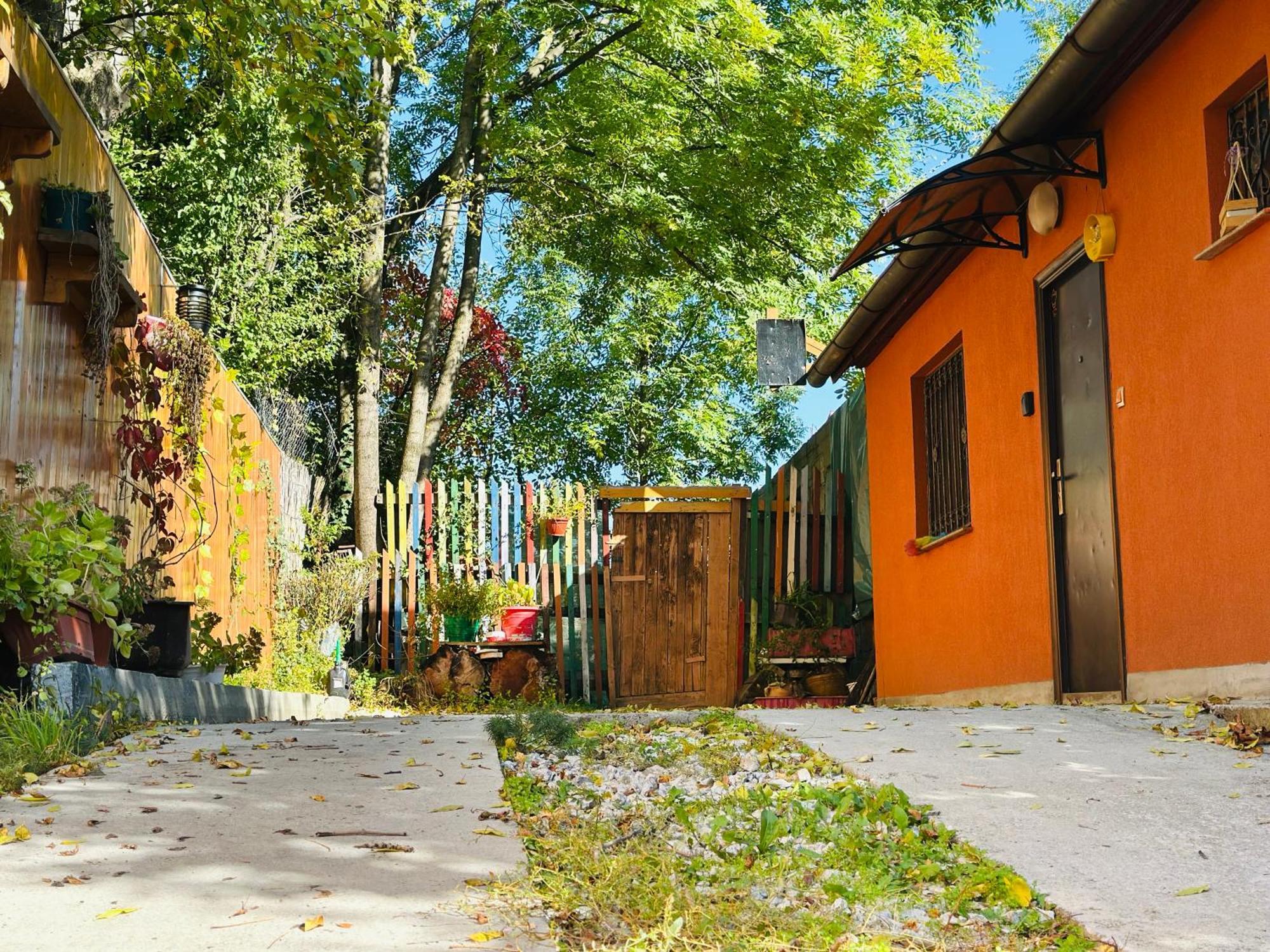 Hedonist Spa Jacuzzi Sarajevo Free Parking Bagian luar foto